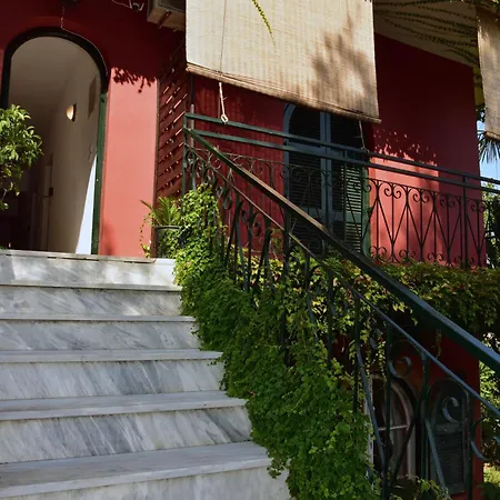 Lord Ape Club Πανσιόν 3*